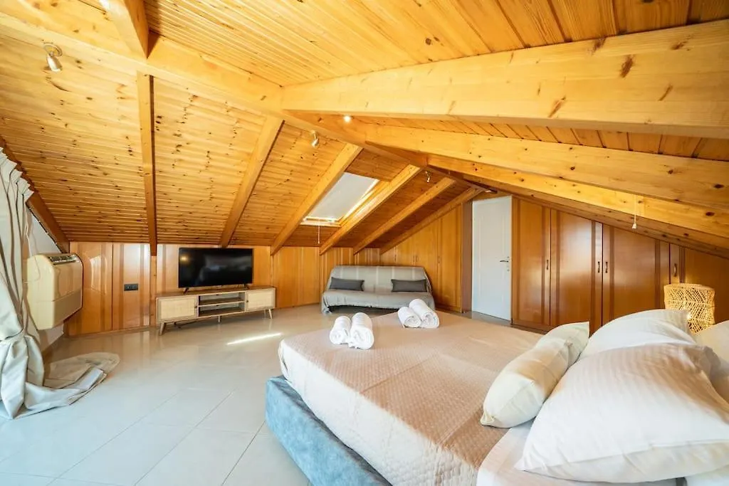 Apartment Centrale Loft Sami