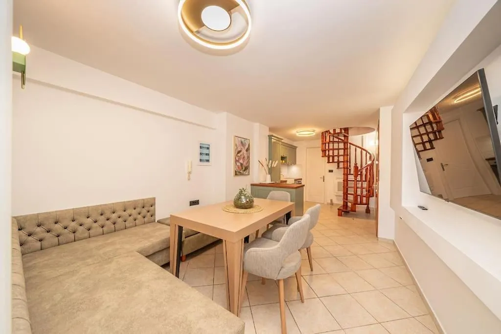 Apartment Centrale Loft Sami