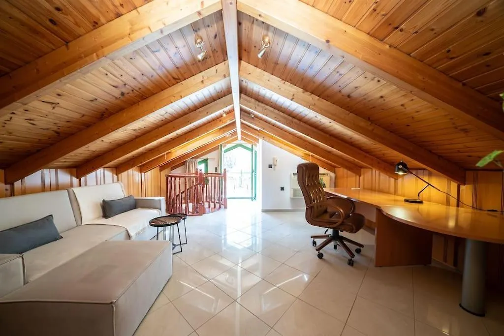 Centrale Loft Sami  0*, Sami (Kefalonia)